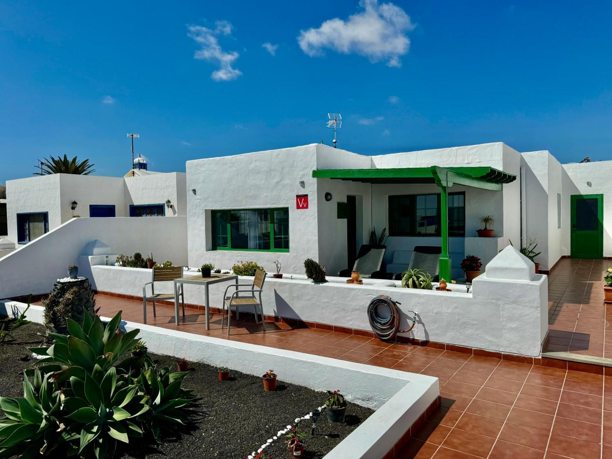 Casa Riadero By Vulcano Homes Guatiza Extérieur photo